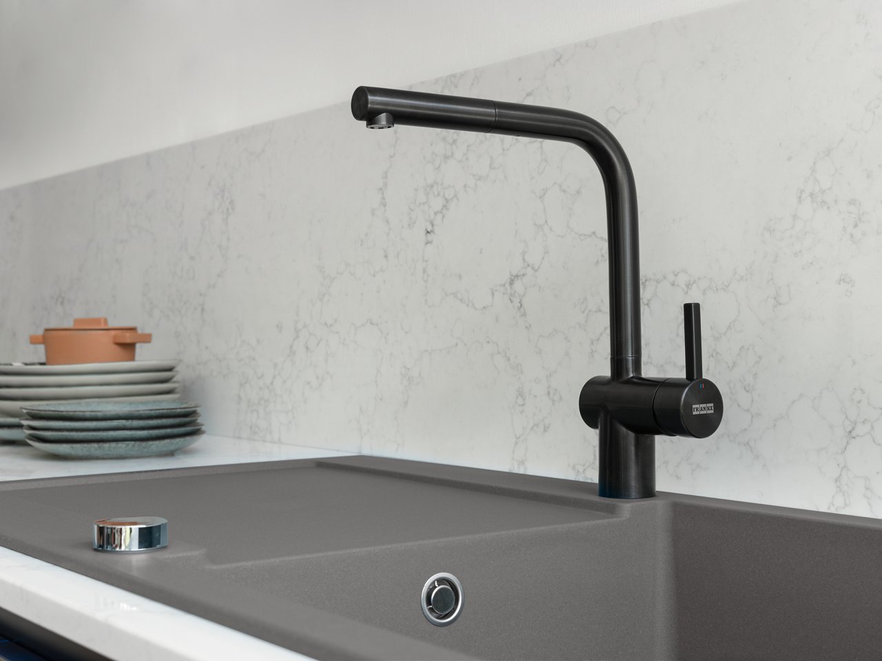 Low-pressure mixer tap: the partner for water heaters