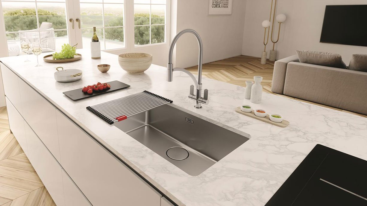 Franke kitchen system with stainless steel tap and bowl