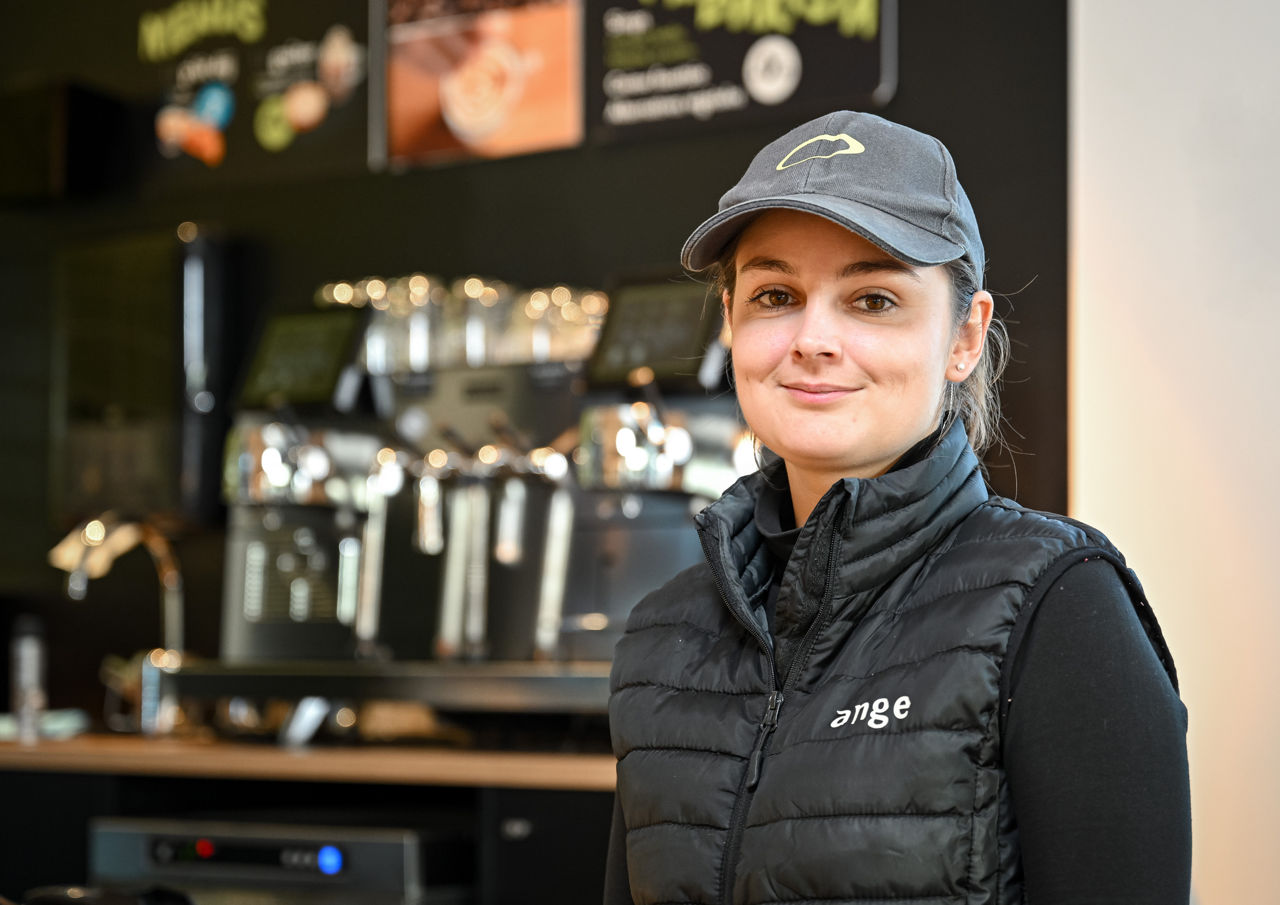 Franke Coffee Systems, Boulangerie Ange, woman standing, franchisee portrait, Claire Hurand