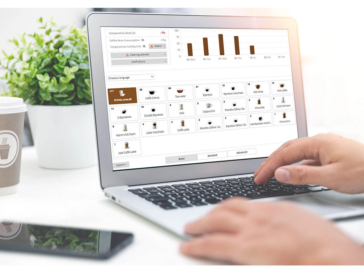 Franke Coffee Systems, laptop, screen shot Franke digital services monitoring tool, hands