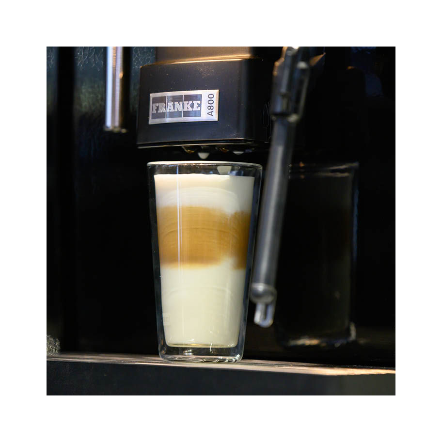Franke Coffee Systems latte macchiato dispensing, fully automatic coffee machine Franke A800