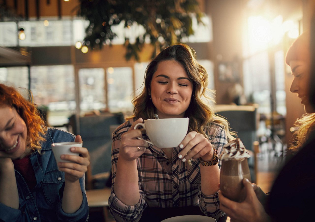 Franke Coffee Systems, women having coffee in a café