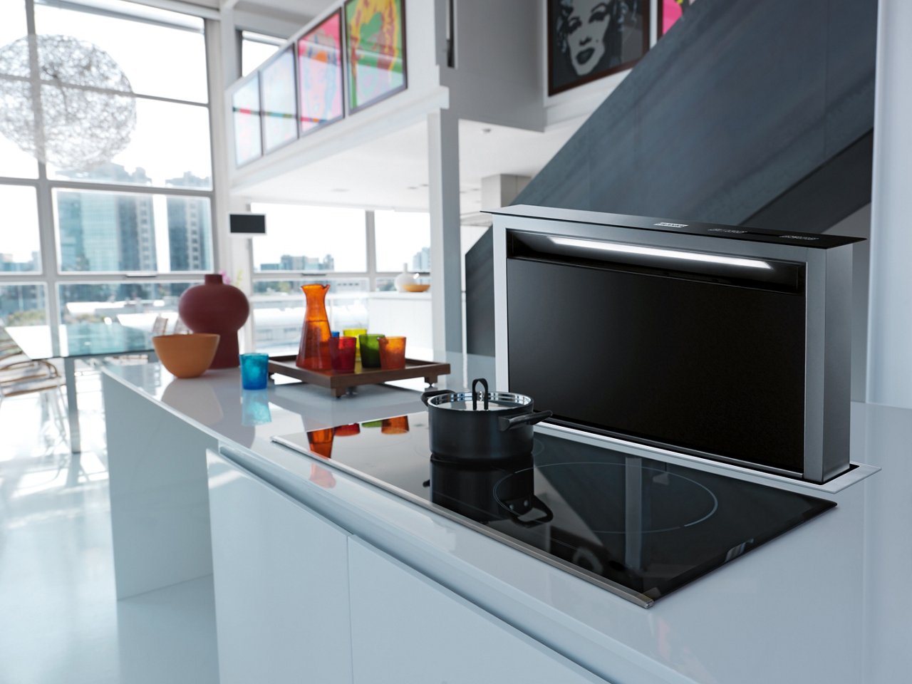 Franke’s Smart Suspended island cooker hood, available in a choice of Black or White, combines a distinctive design, akin to a contemporary light fitting.