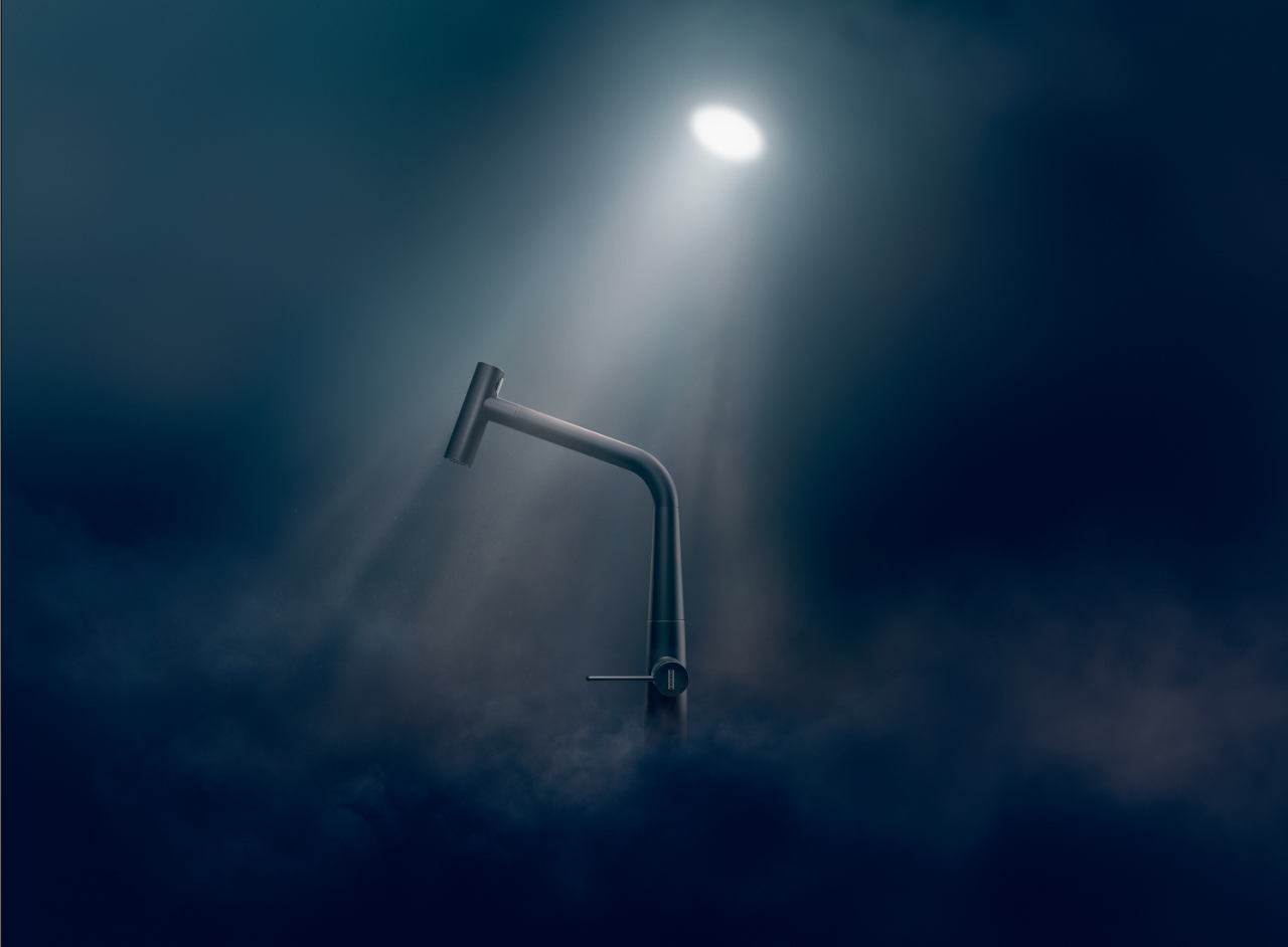 Matt Black pull out spray tap