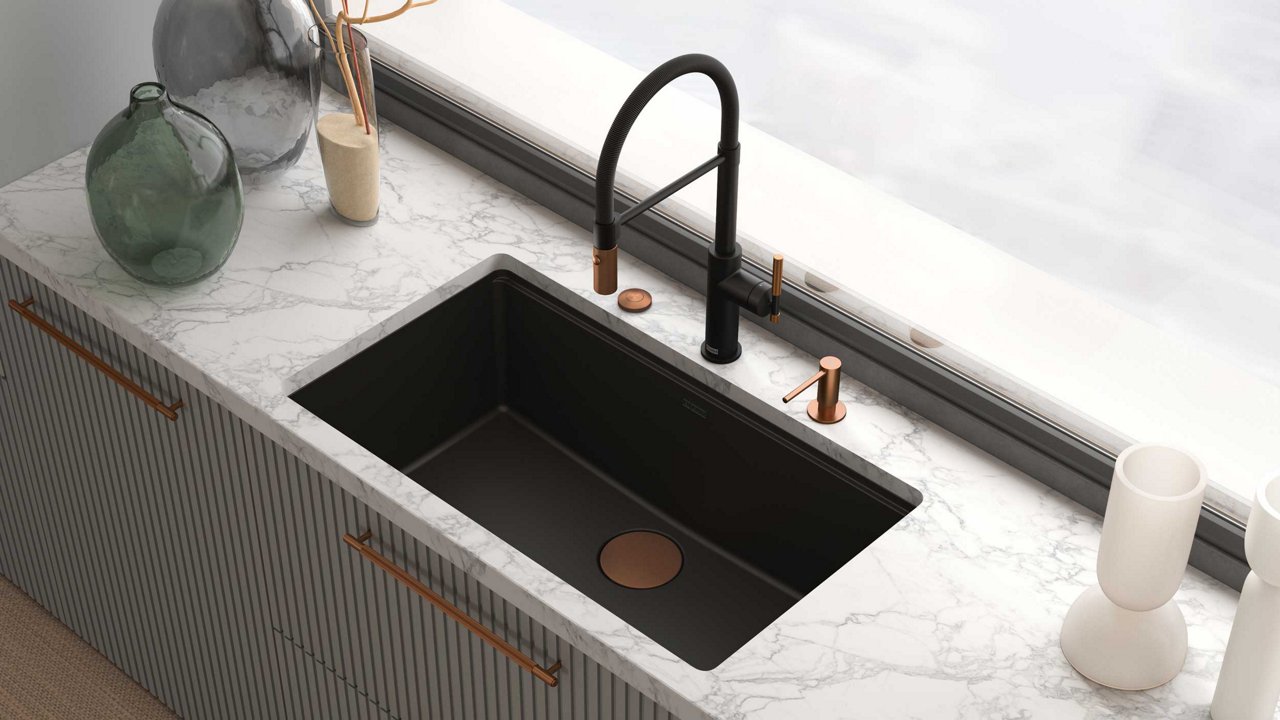Kitchen sink black matt with copper finishes