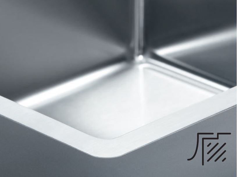 Zdjęcie przedstawia rant zlewomywaka montowanego na równi z blatem