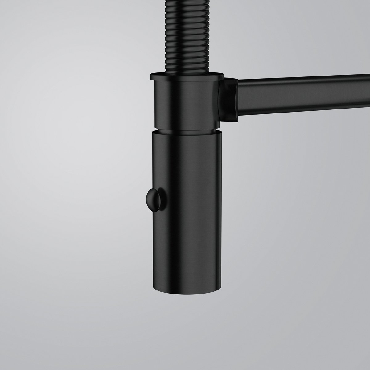 zbliżenie głowicy wylewki baterii Pescara semi pro w kolorze czarnej stali