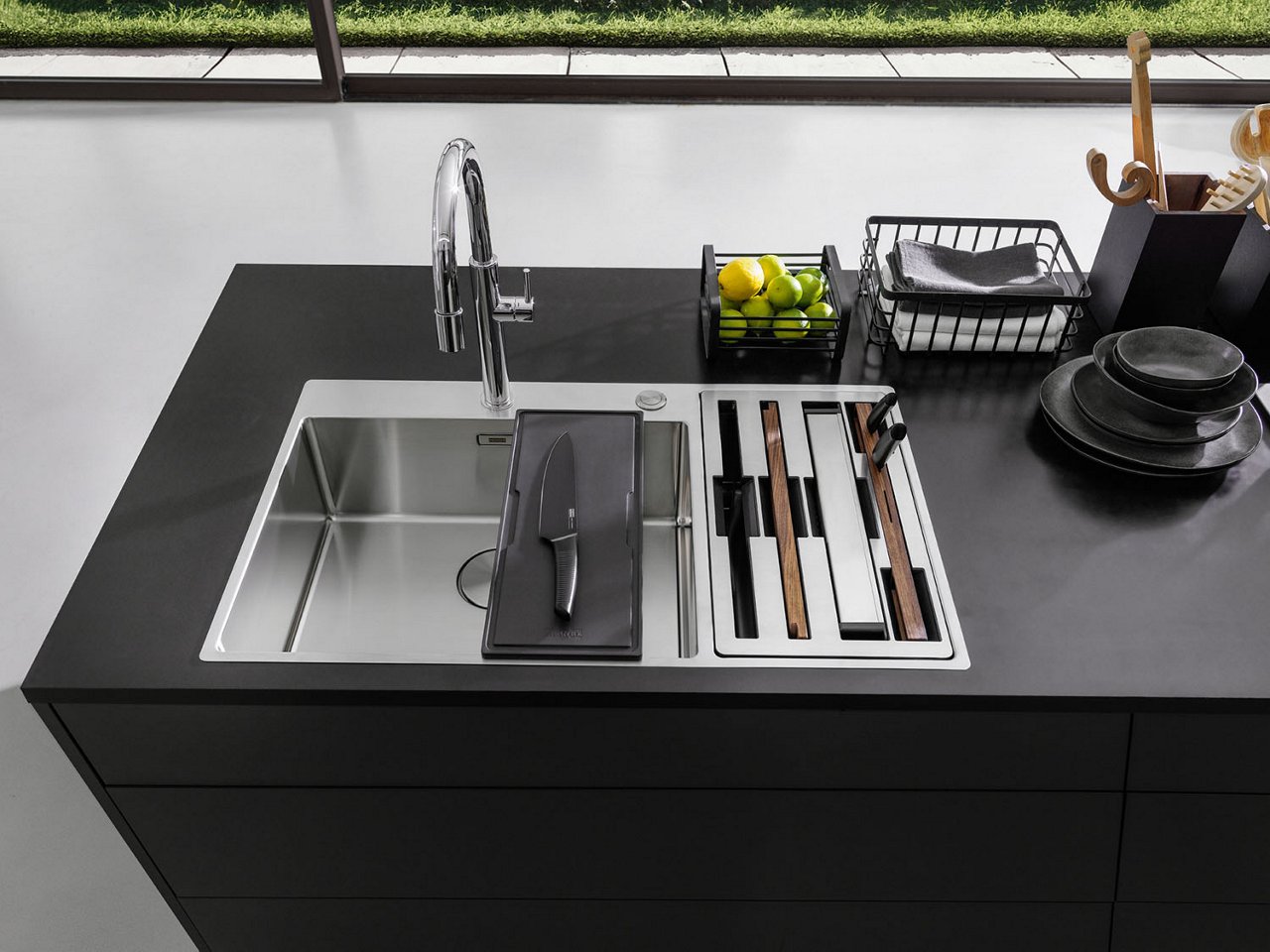 Franke Box Center kitchen sink with accessories