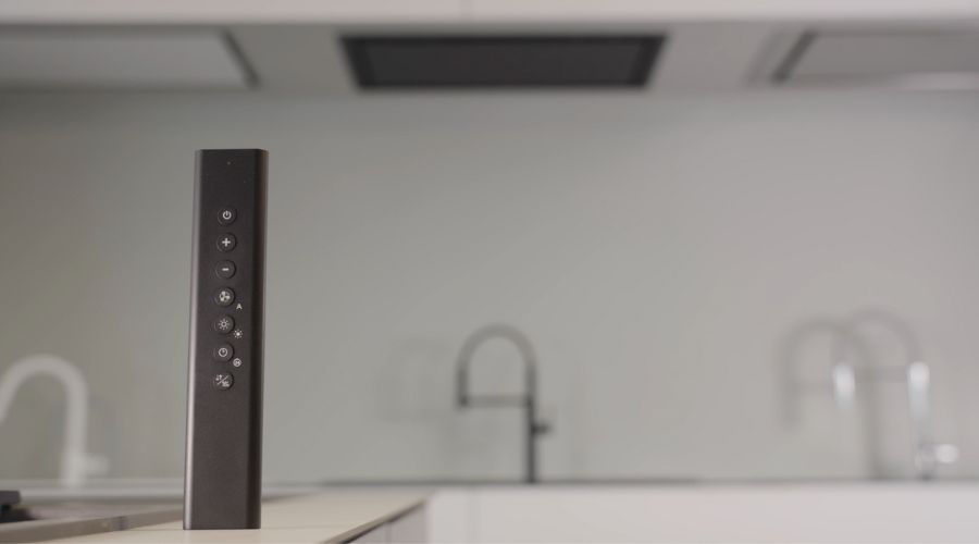 Comment connecter la télécommande de votre hotte ?