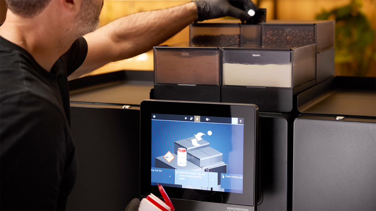 Franke Coffee Systems, coffee machine screen interface, IndividualClean screen, operator with cleaning tab