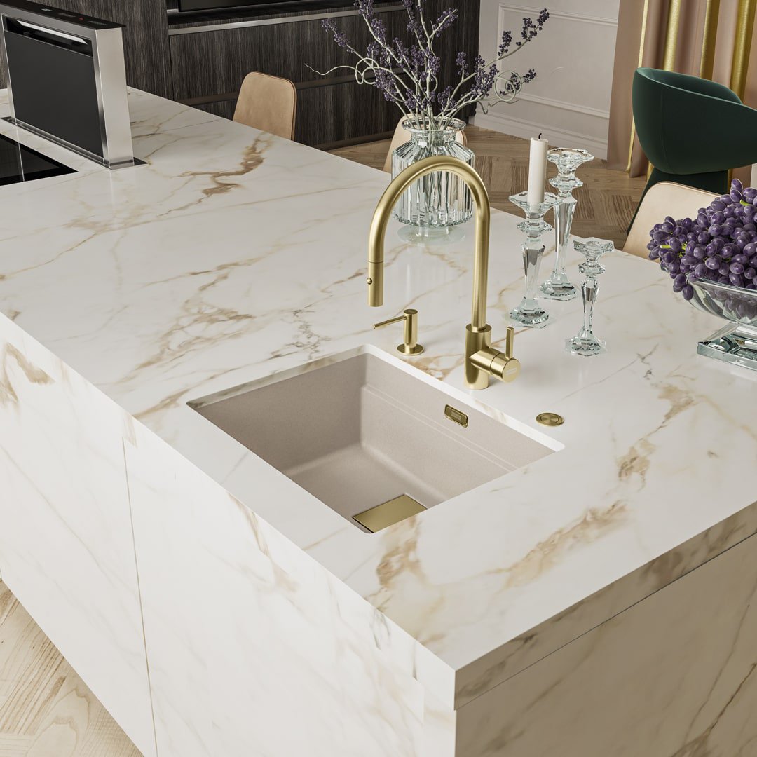 Isla de cocina blanca con grifo Eos Neo extraíble dispensador de jabón y válvula automática color oro
